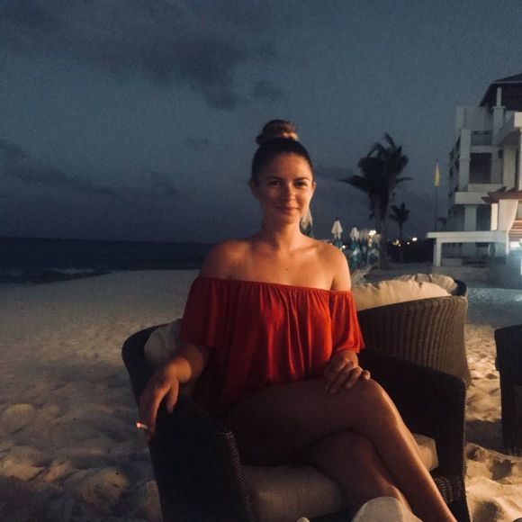 Meet your Posher, Yess - Picture 1 of 1